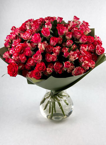 Букет роз «Seville» от интернет-магазина цветов в 