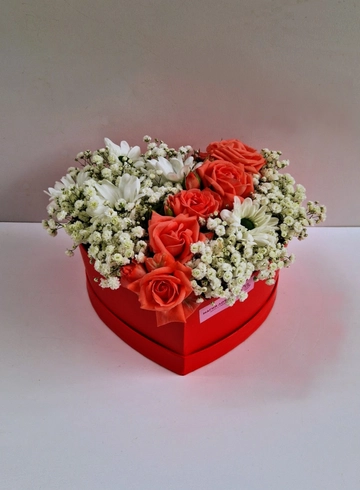 композиция «Сердце»6 от интернет-магазина цветов в 
