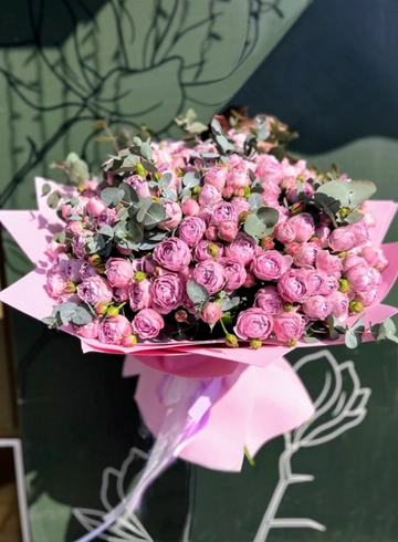 Букет с розами «Misty» от интернет-магазина цветов в 