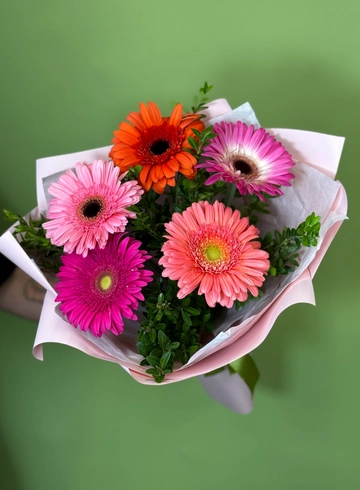 Букет «Sutrin» от интернет-магазина цветов в 