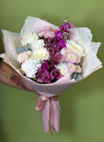 Сборный букет «Малышка» от интернет-магазина цветов в 