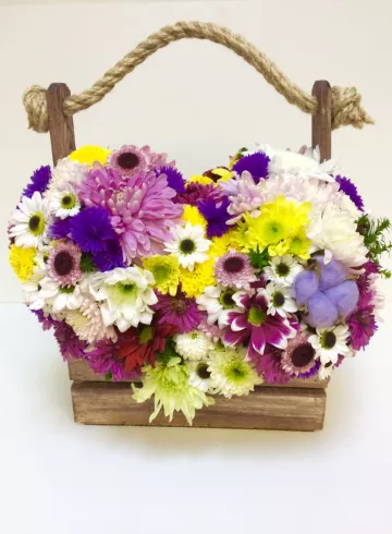 Композиция &laquo;Веселое сердечко&raquo; от интернет-магазина цветов в 